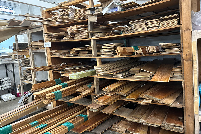 retail-reclaimed-wood